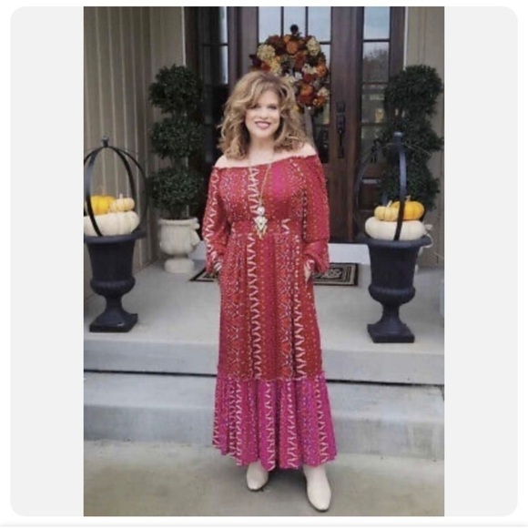 Women's - Knox Rose Deep Hibiscus Long
Sleeve Maxi Dress Smocked Mesh Dress new - Picture 3 of 8